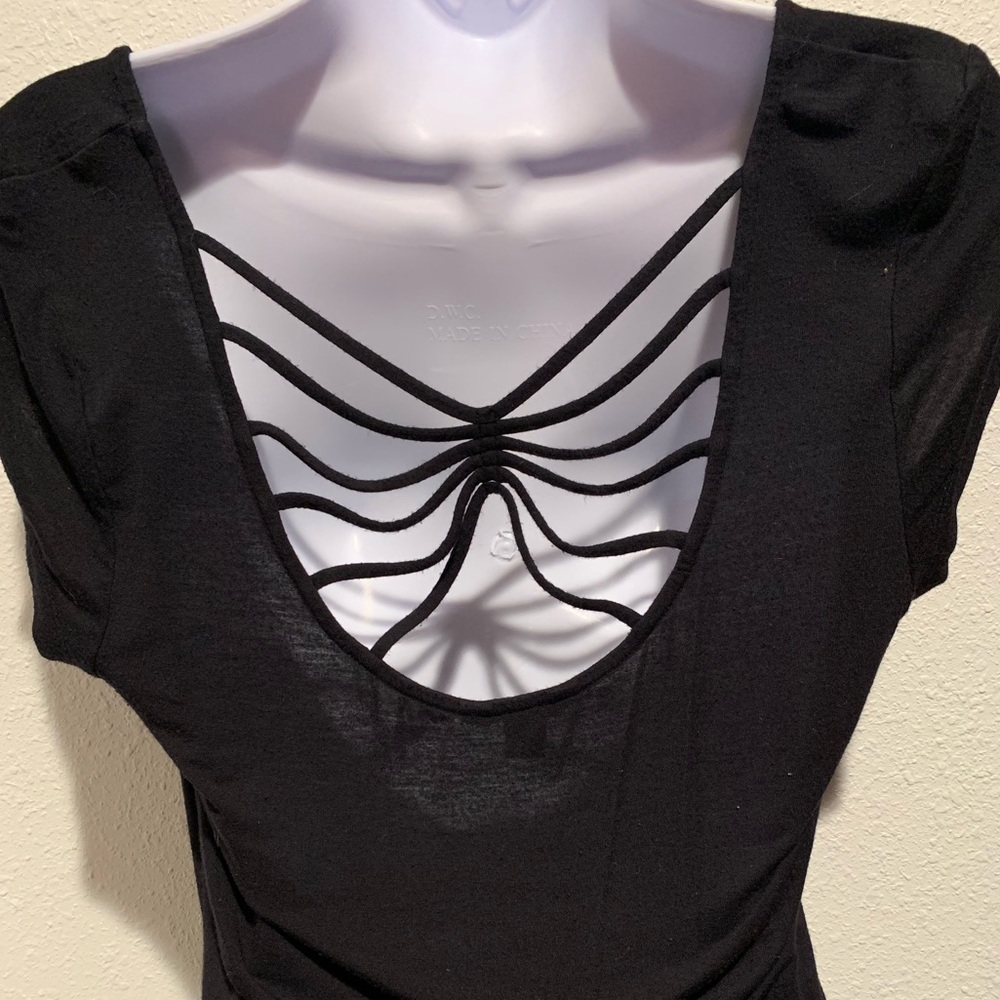 👁Sexy cross back Candies tee large